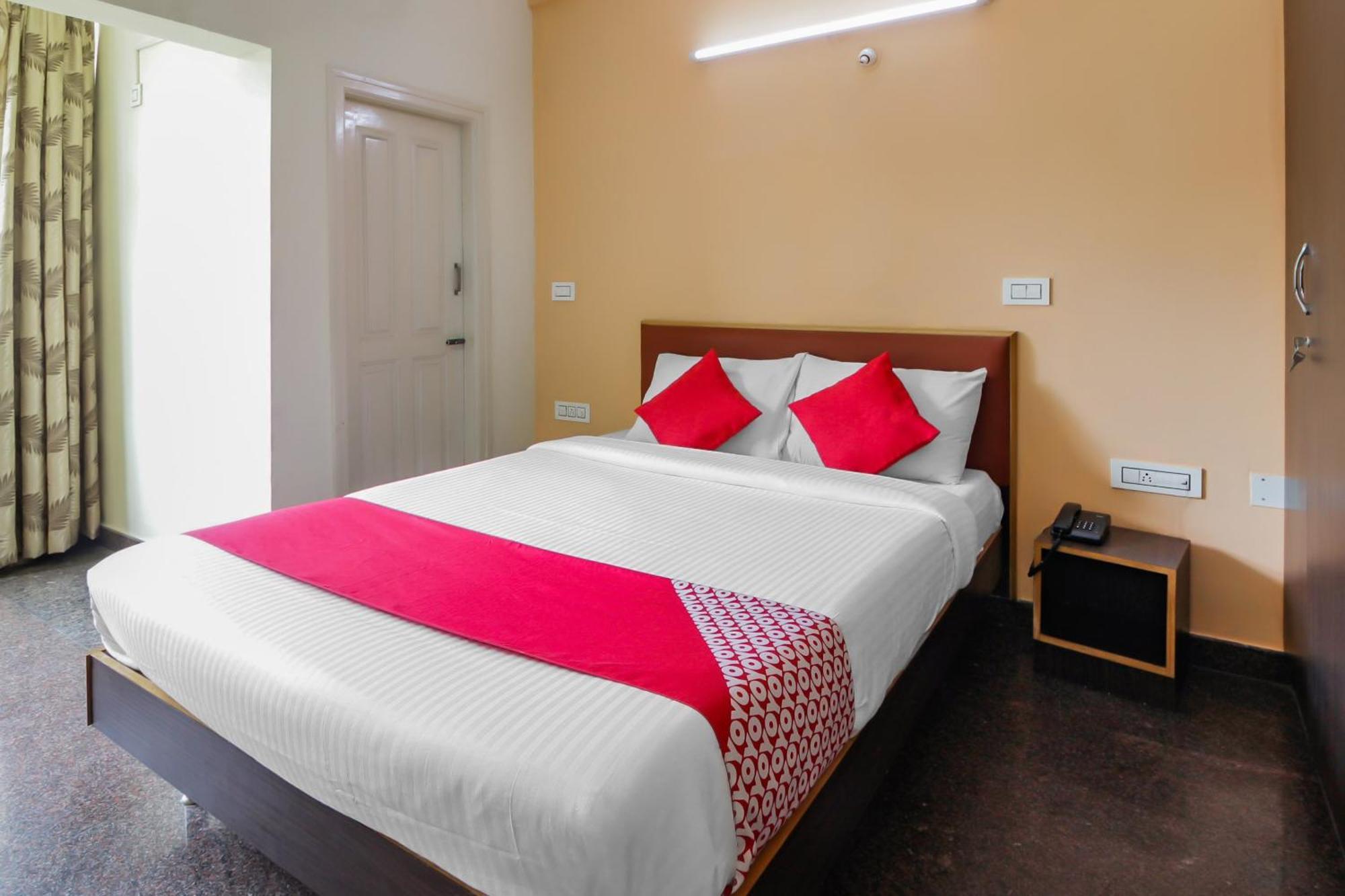 Hotel Collection O The Olive Shine Mysuru Zewnętrze zdjęcie